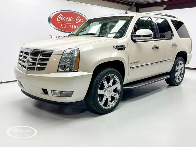 Cadillac Escalade 6.2 V8 Platinum Edition - 60785 Miles  - ONLINE AU