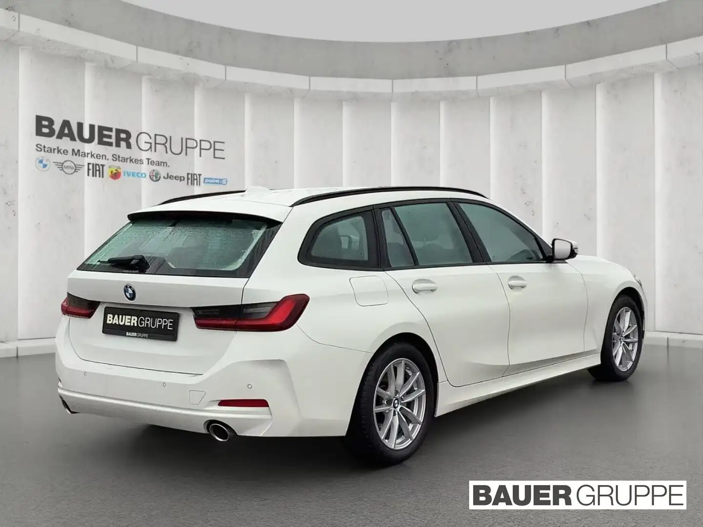 BMW 318 318d touring 150cv 2023 restyling Blanc - 2