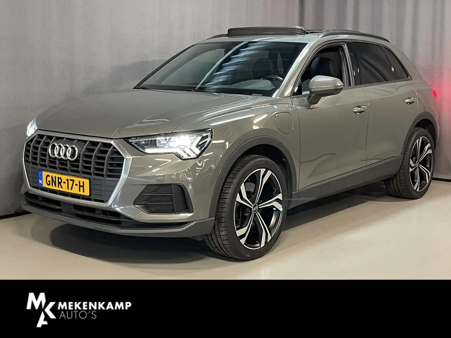 Audi Q3 45 TFSI e S edition 20"/Panoramadak/Dodehoek/Stoel Grijs - 1