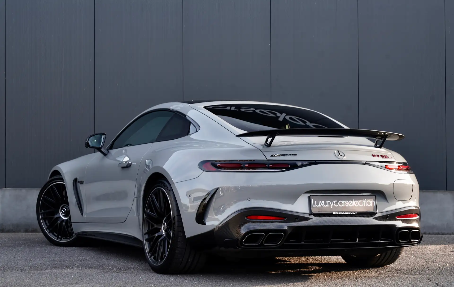 벤츠 AMG GT GT 63 S E 2025 화이트 사진 4