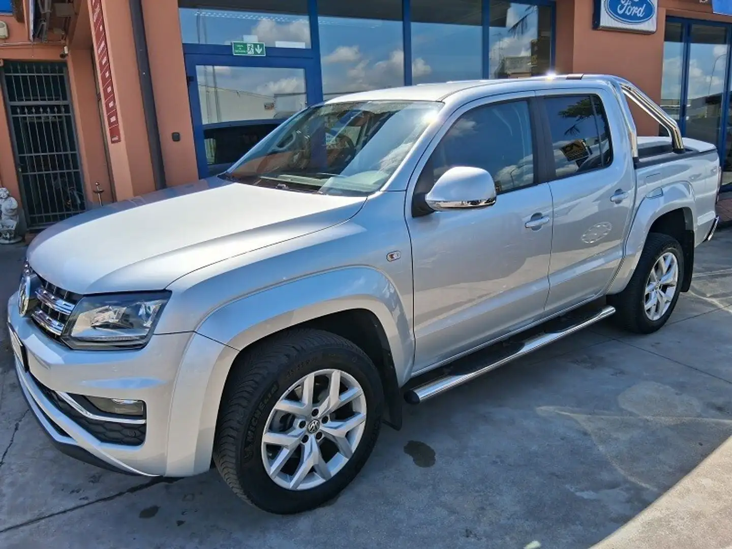 Volkswagen Amarok 3.0 V6 TDI 4MOTION BMT permanente aut. DC Highline Grijs - 1