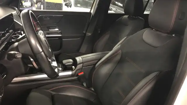 Mercedes-Benz GLA view 7