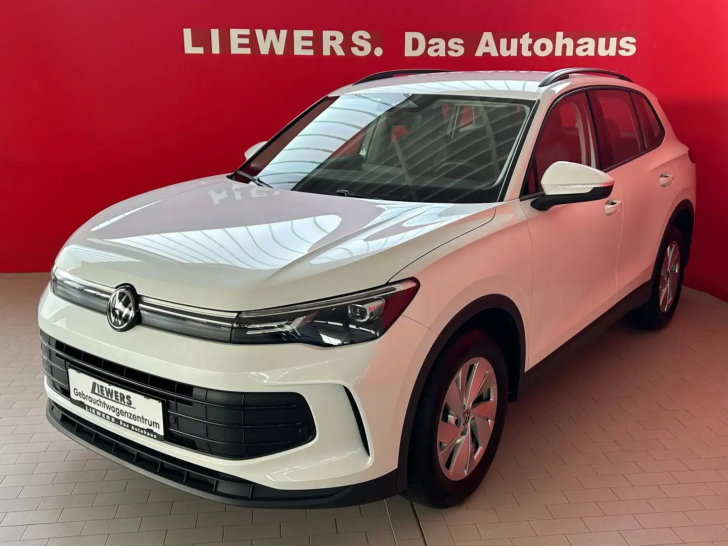 Volkswagen Tiguan 4Me eTSI DSG Weiß - 1
