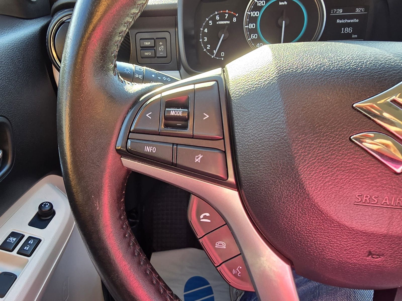 Suzuki Ignis Comfort 4x4 — photo 19