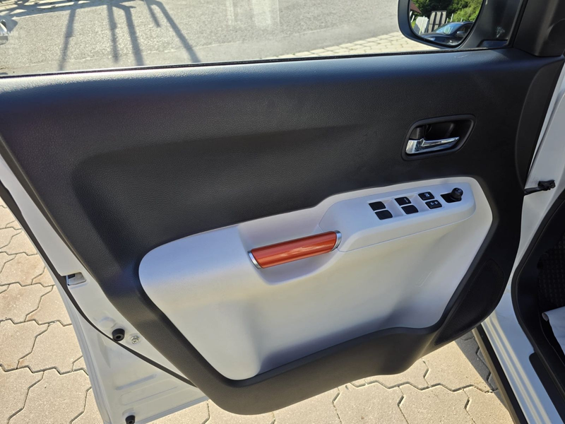 Suzuki Ignis Comfort 4x4 — photo 10