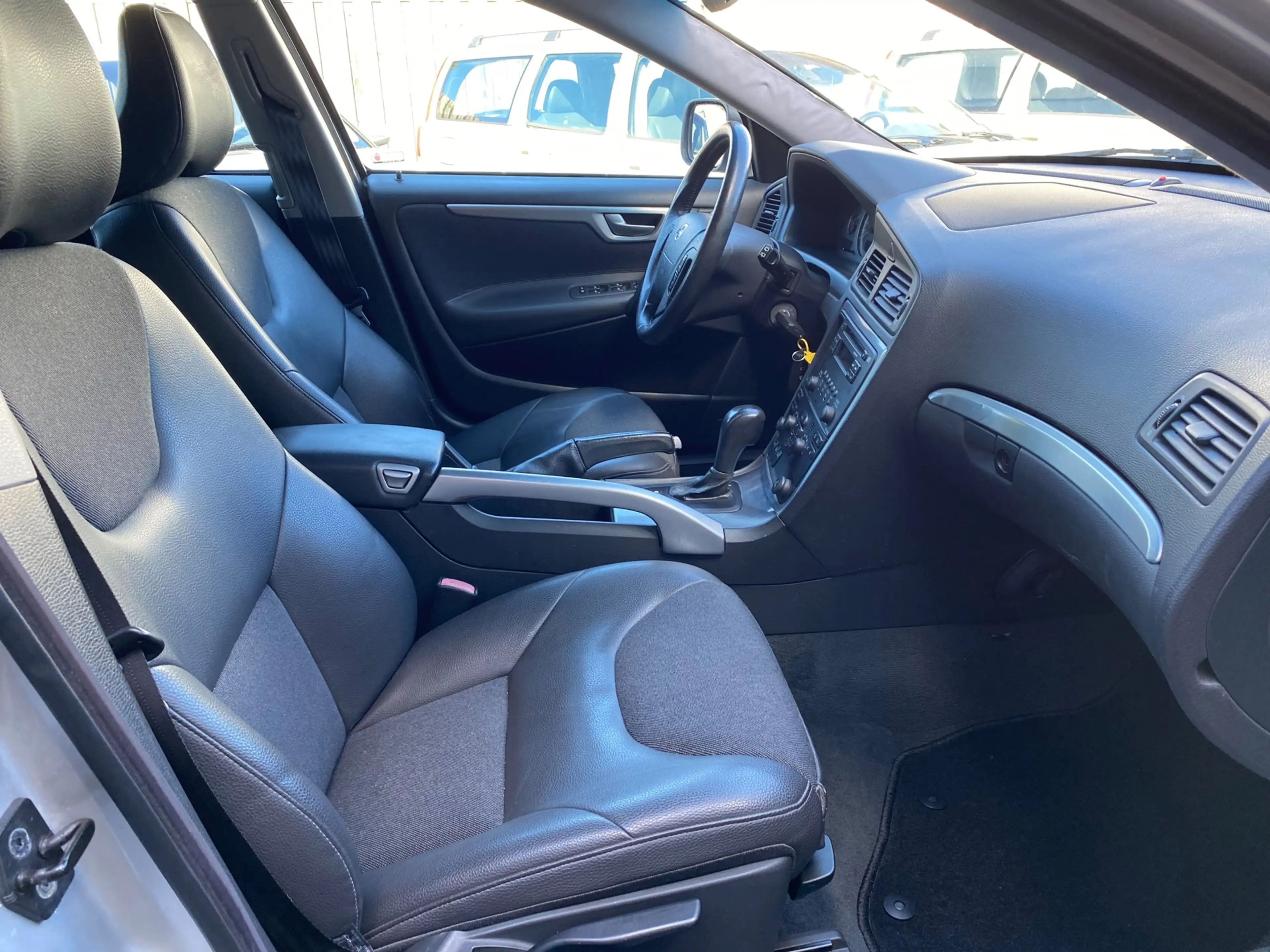 Volvo XC70 2.5 T Kinetic 4WD Automaat — photo 10