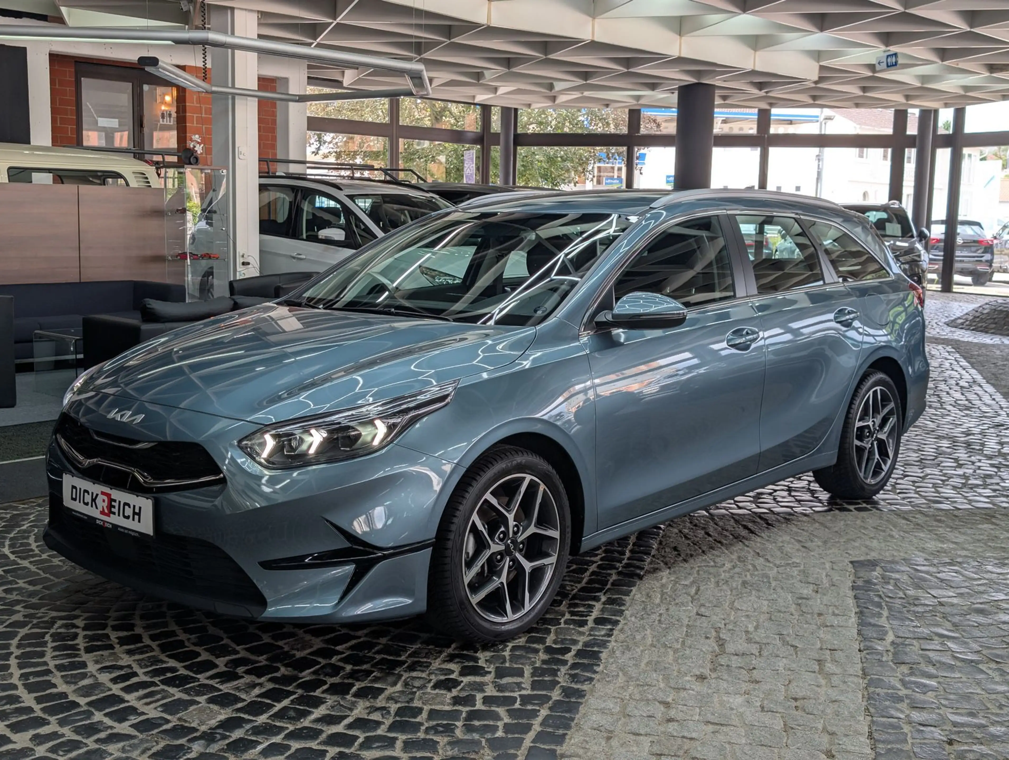 Kia Ceed / cee'd SW 1.5 Spirit ACC JBL KAM 7J Garant — photo 3