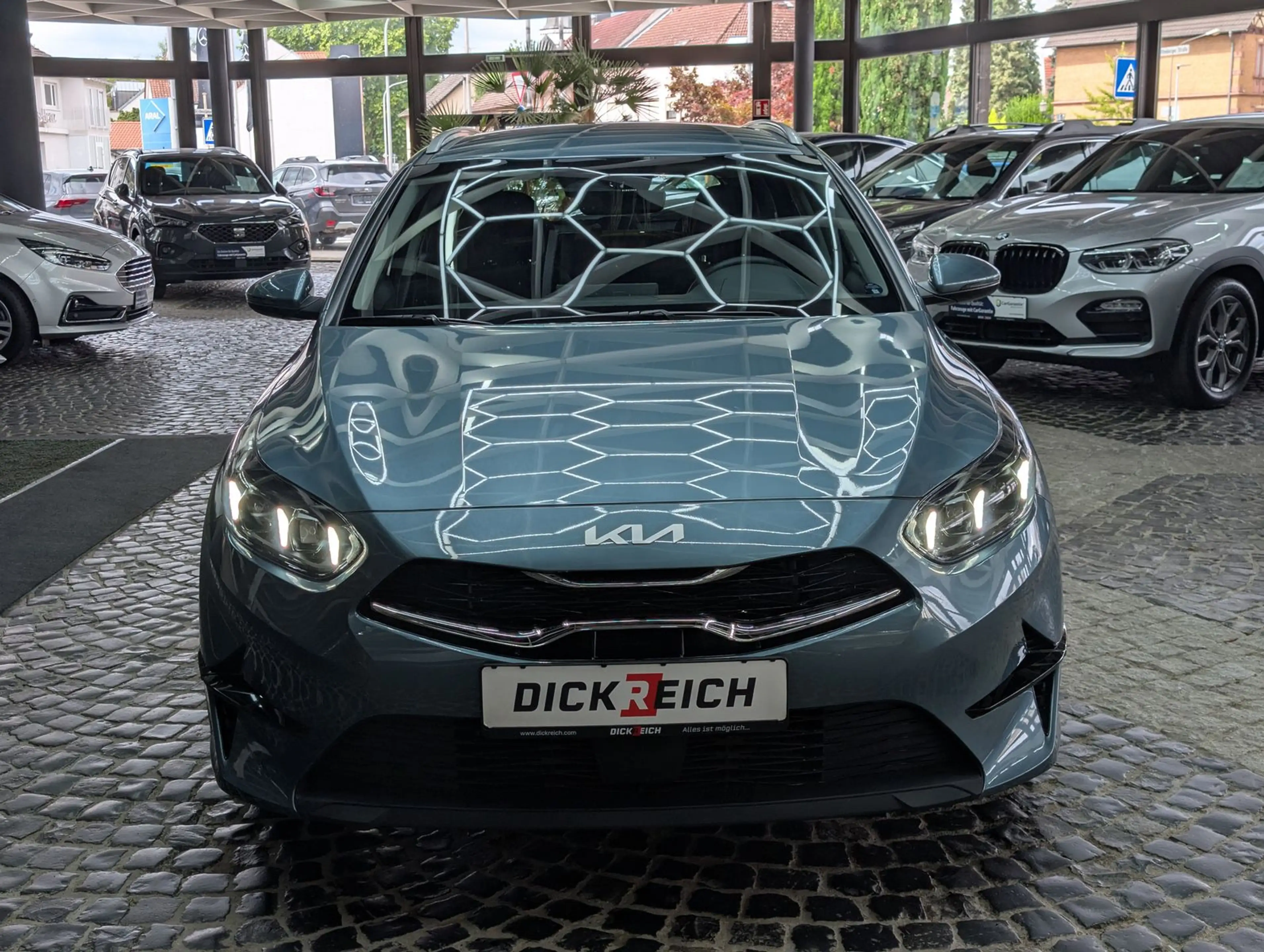 Kia Ceed / cee'd SW 1.5 Spirit ACC JBL KAM 7J Garant — photo 2
