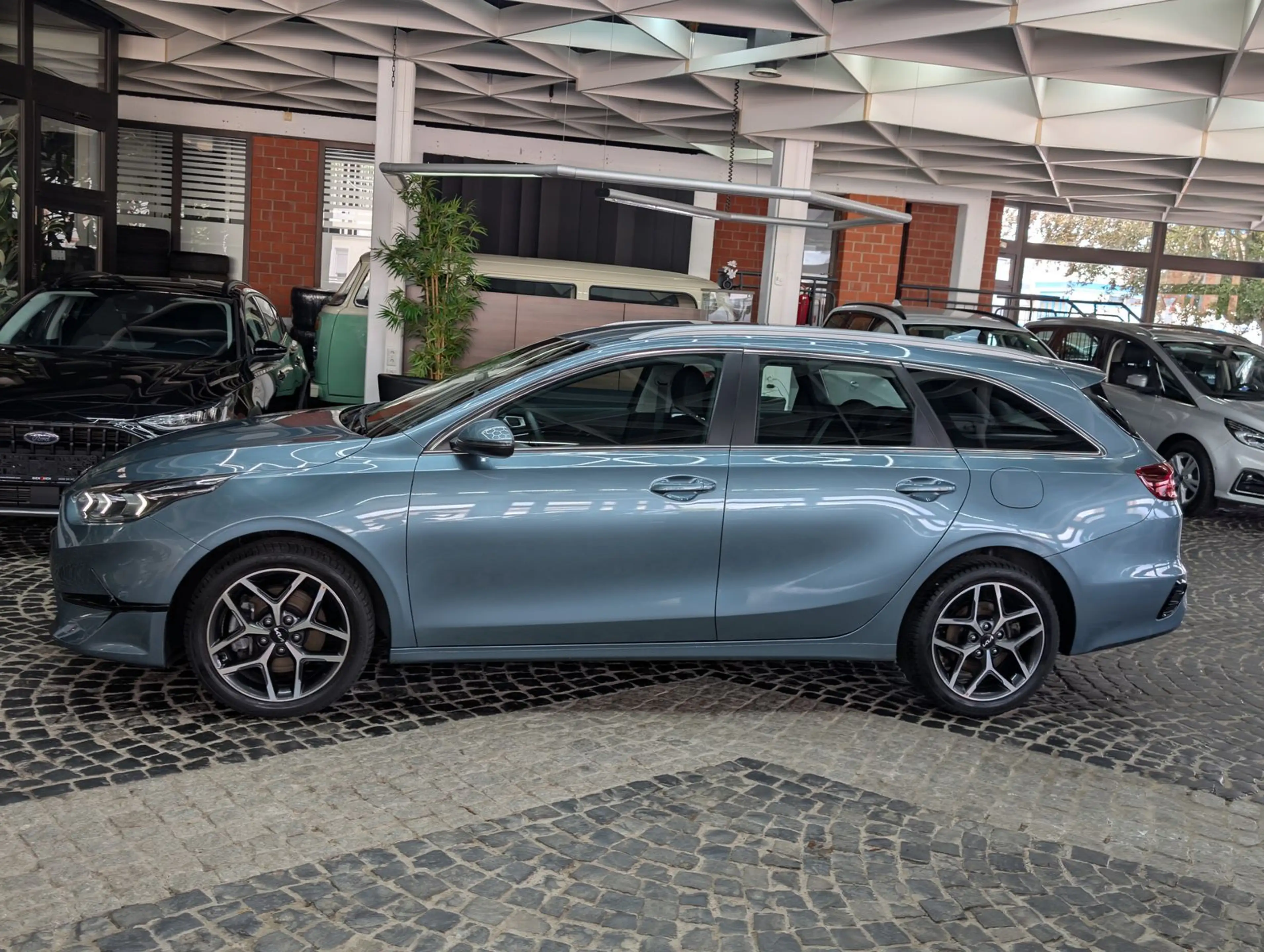 Kia Ceed / cee'd SW 1.5 Spirit ACC JBL KAM 7J Garant — photo 4
