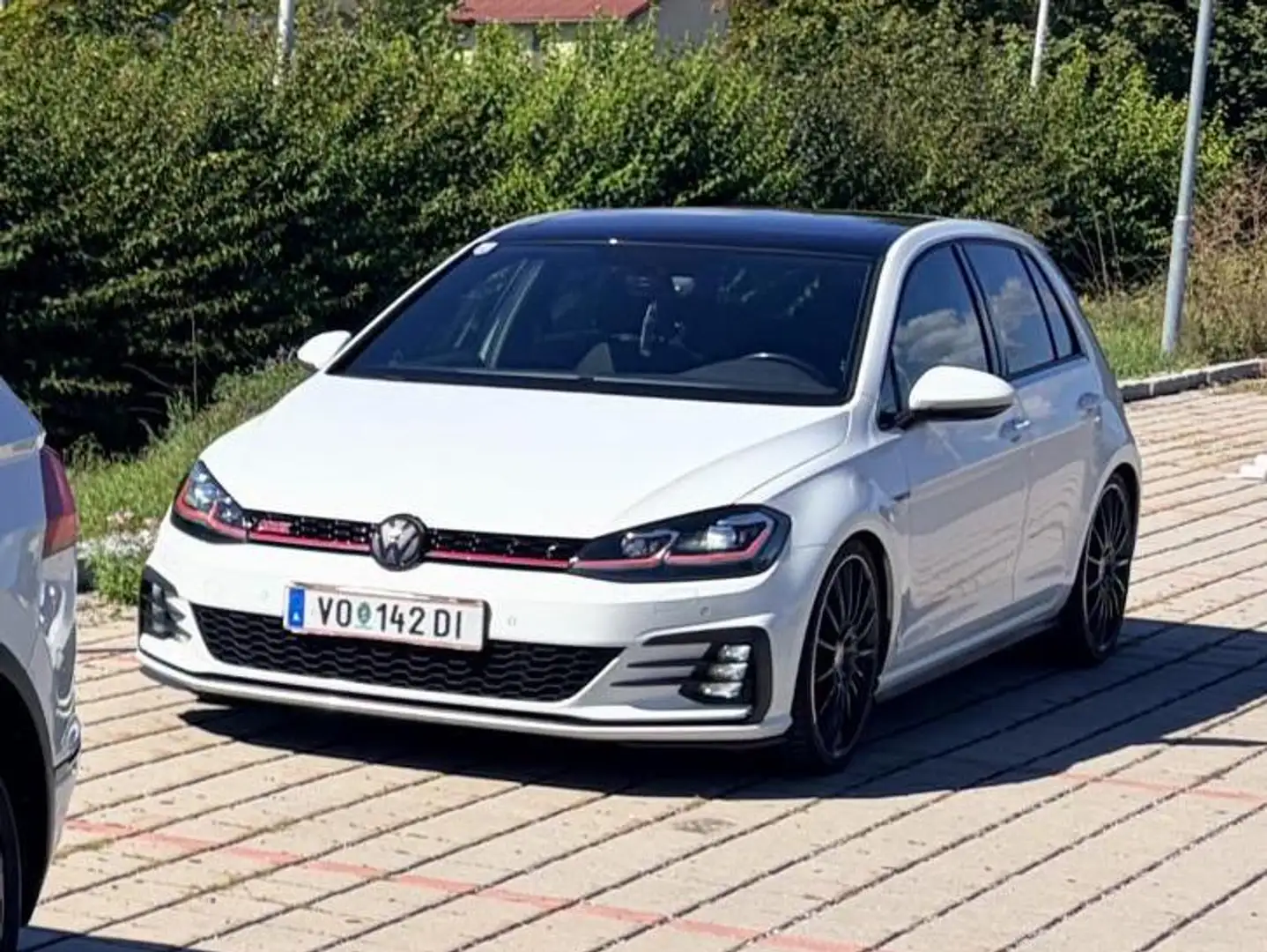 Volkswagen Golf GTI Golf GTI 2,0 TSI GTI Weiß - 2