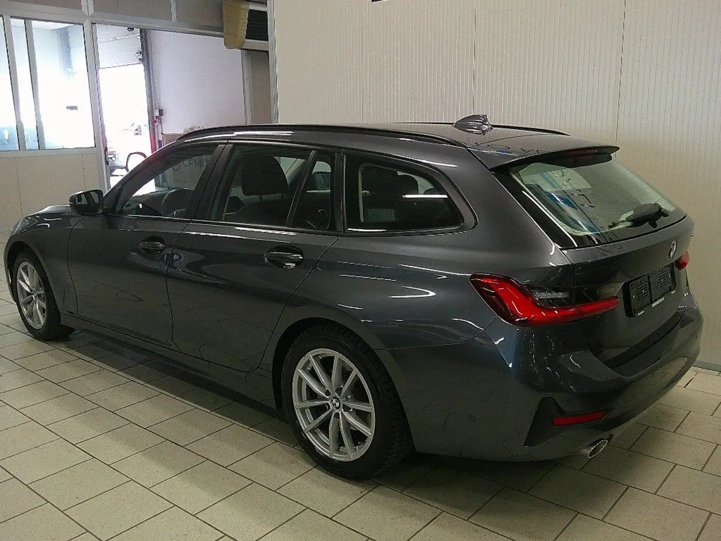 BMW 318 d Business Advantage aut. New Model Garanzia 24M Gris - 2