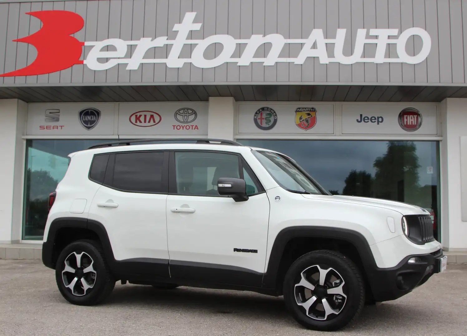 Jeep Renegade Renegade 1.3 t4 phev Trailhawk 4xe at6 Bianco - 1