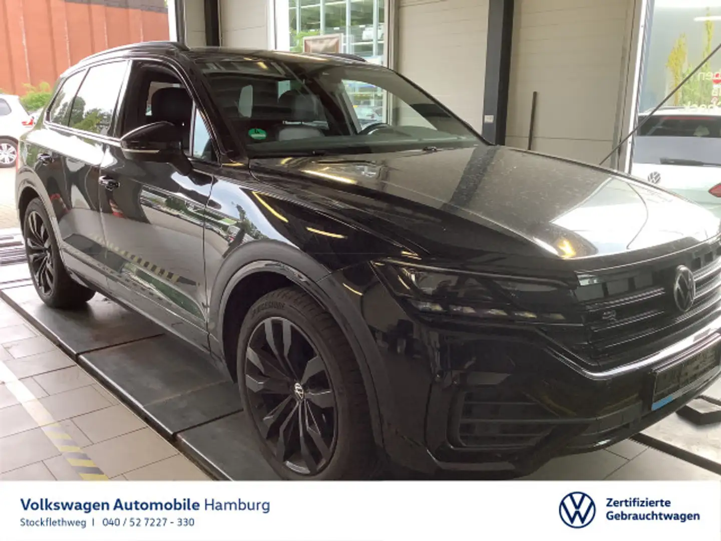 Volkswagen Touareg 3.0 V6 TDI R-Line 4M AHK Pano Stdhzg ACC Schwarz - 1