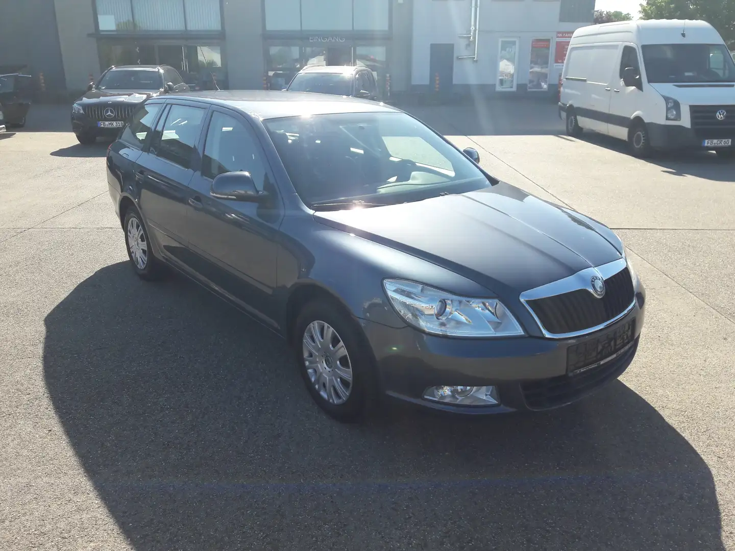 Skoda Octavia Ambiente DSG Grau - 2
