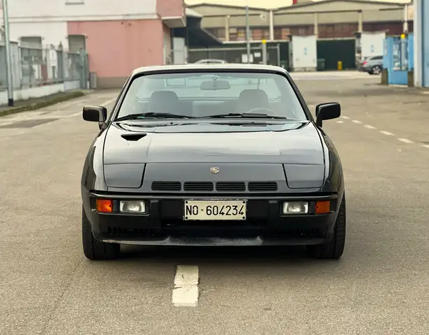 Porsche 924