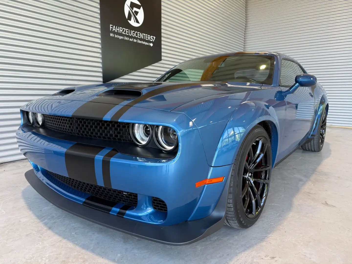 Dodge Challenger R/T HEMI 5.7L/ALPINE/CARPLAY/RFK Bleu - 2