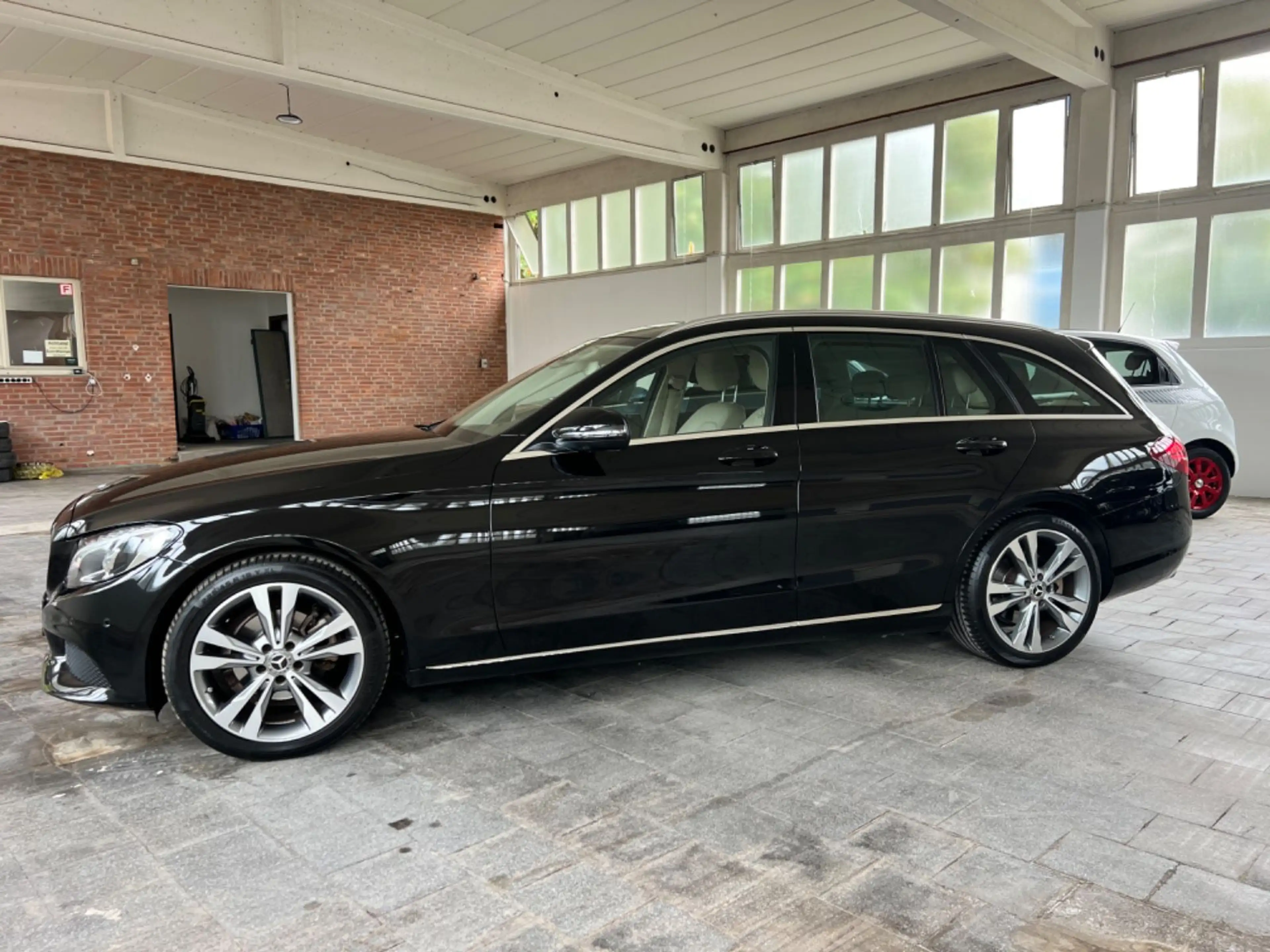 Mercedes-Benz C 180 C T-Modell 1.Hand*Automatik* — photo 2