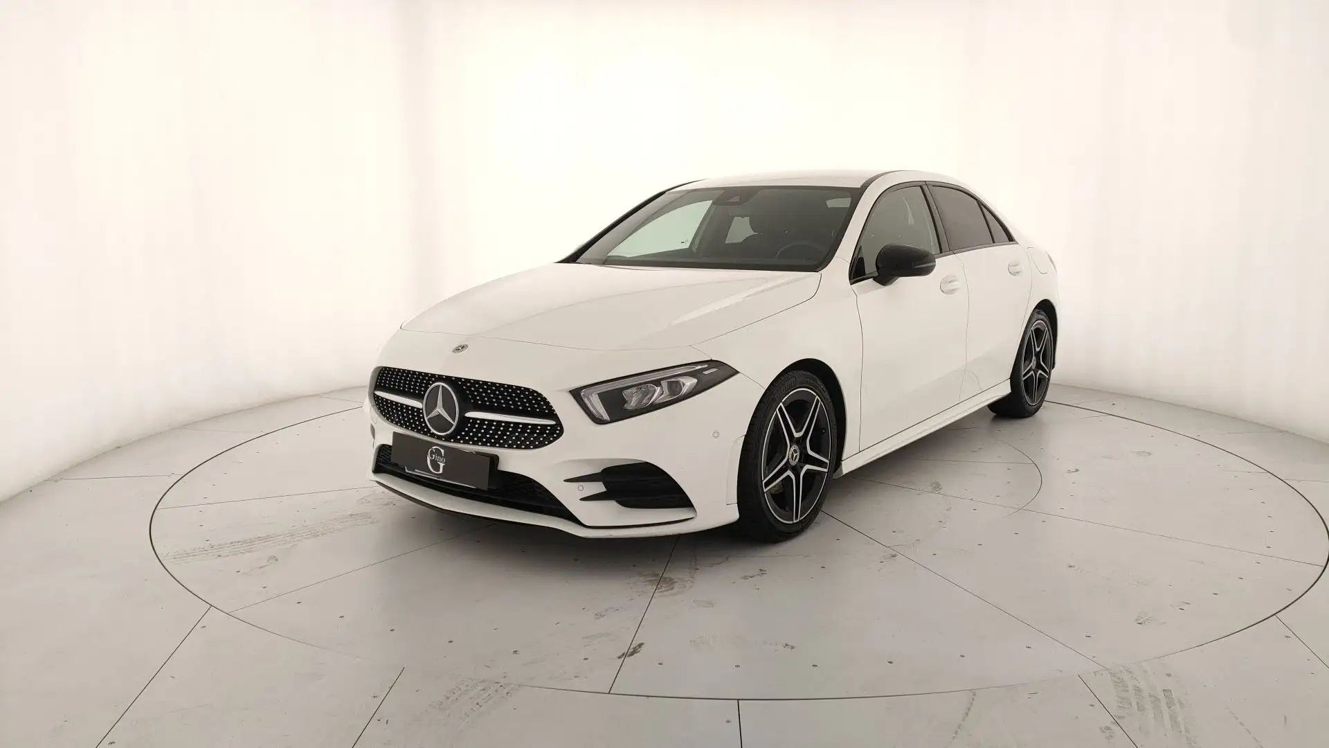 Mercedes-Benz A 180 d Premium Wit - 1
