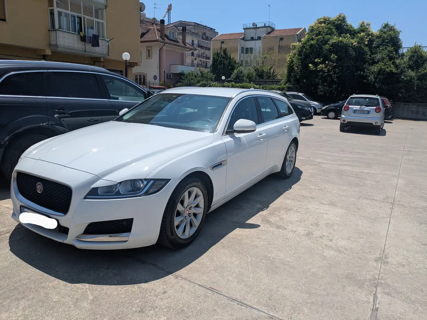 Jaguar XF XF II Sportbrake 2.0d Pure Business Edition 180 cv Blanco - 1