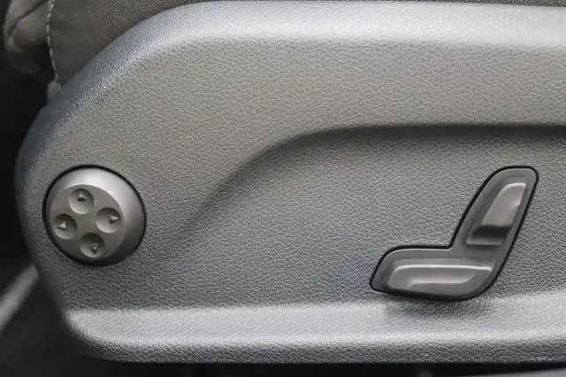 Mercedes-Benz C view 29