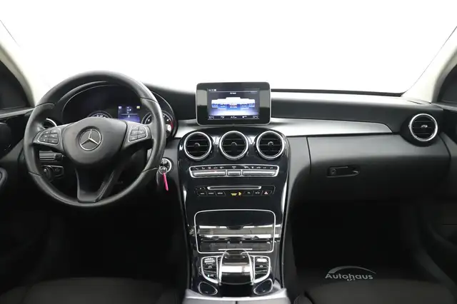Mercedes-Benz C view 14