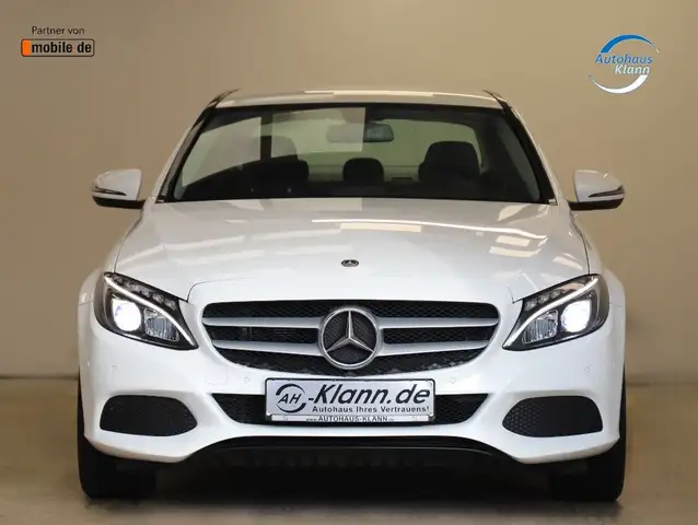 Mercedes-Benz C view 2