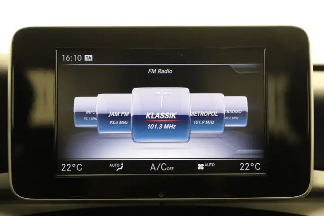 Mercedes-Benz C view 30