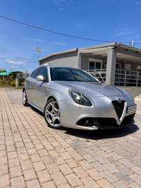 2.0JTDm Distinctive 140
