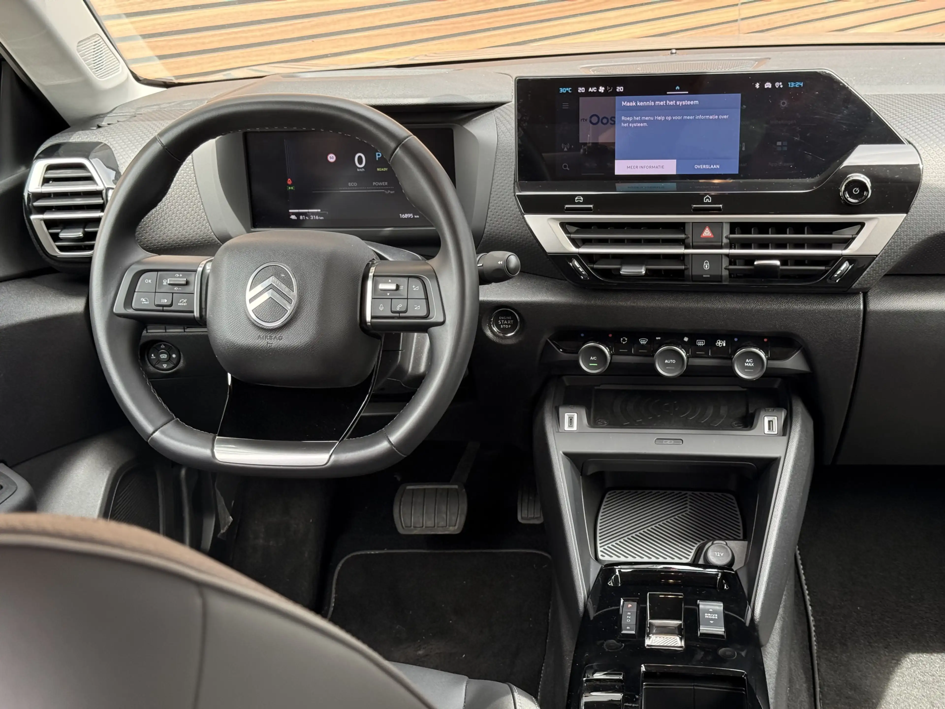 Citroen E-C4 Electric Max 156pk Extended range 54 kWh Navi / Carplay/ HU — photo 17