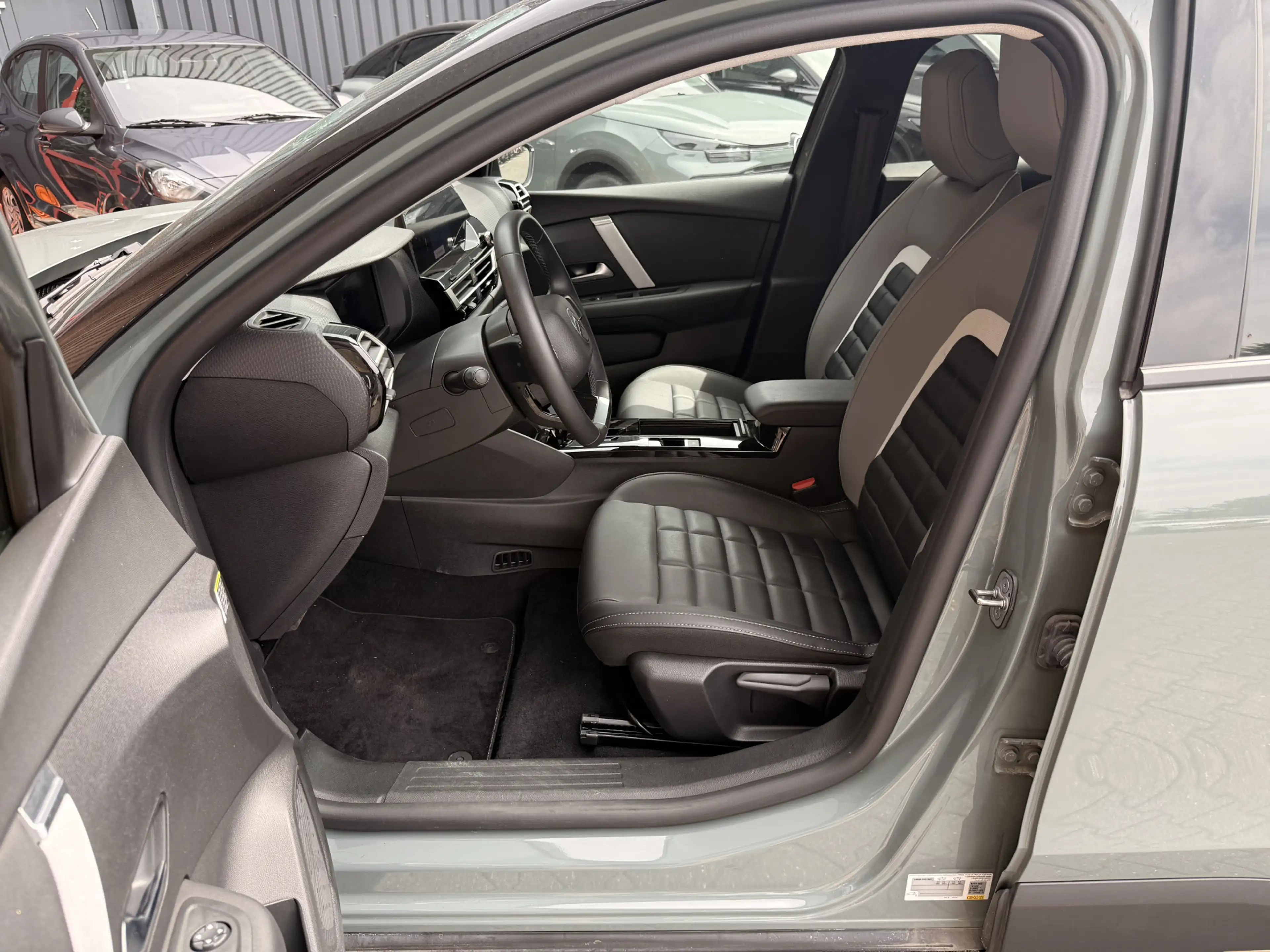 Citroen E-C4 Electric Max 156pk Extended range 54 kWh Navi / Carplay/ HU — photo 34