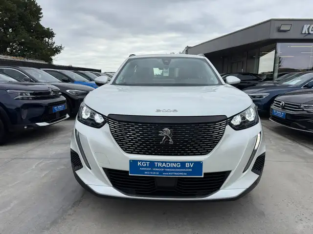 Peugeot 2008 view 2