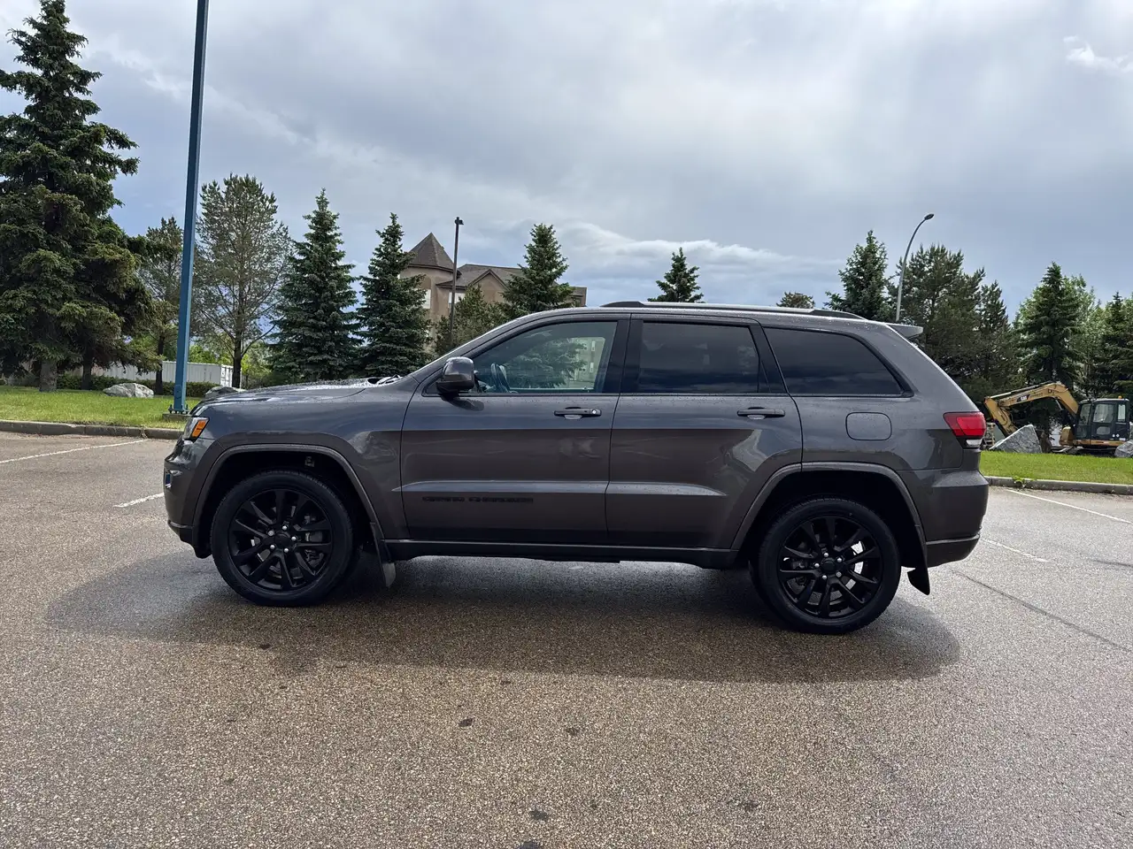 Jeep Grand Cherokee снимка Jeep Grand Cherokee