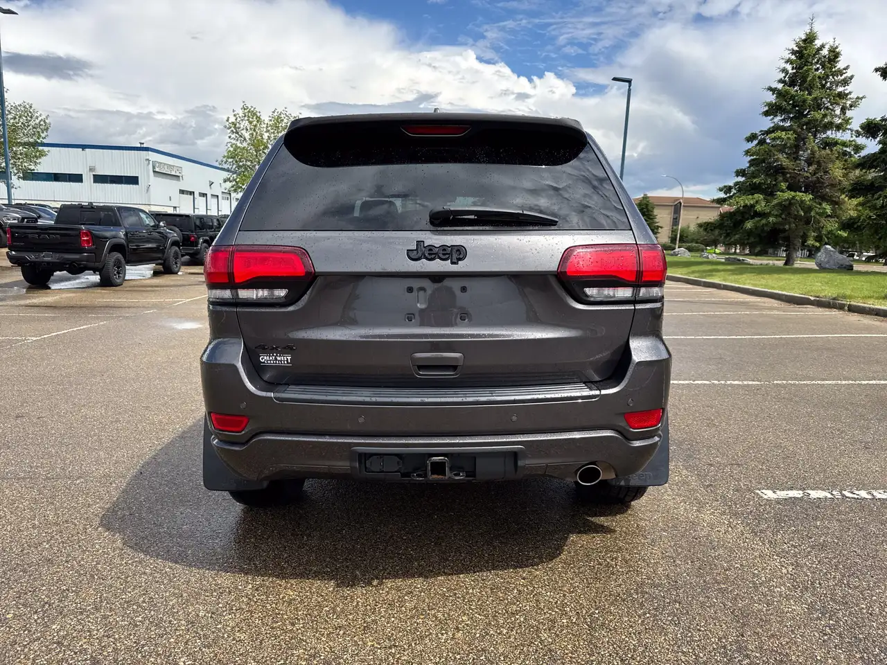 Jeep Grand Cherokee снимка Jeep Grand Cherokee