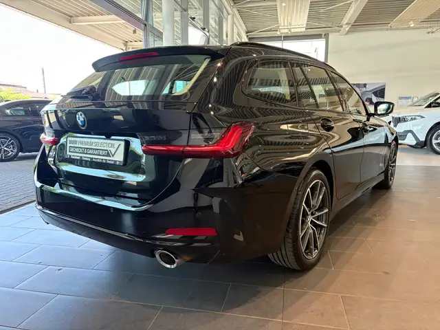BMW 3 Series view 7
