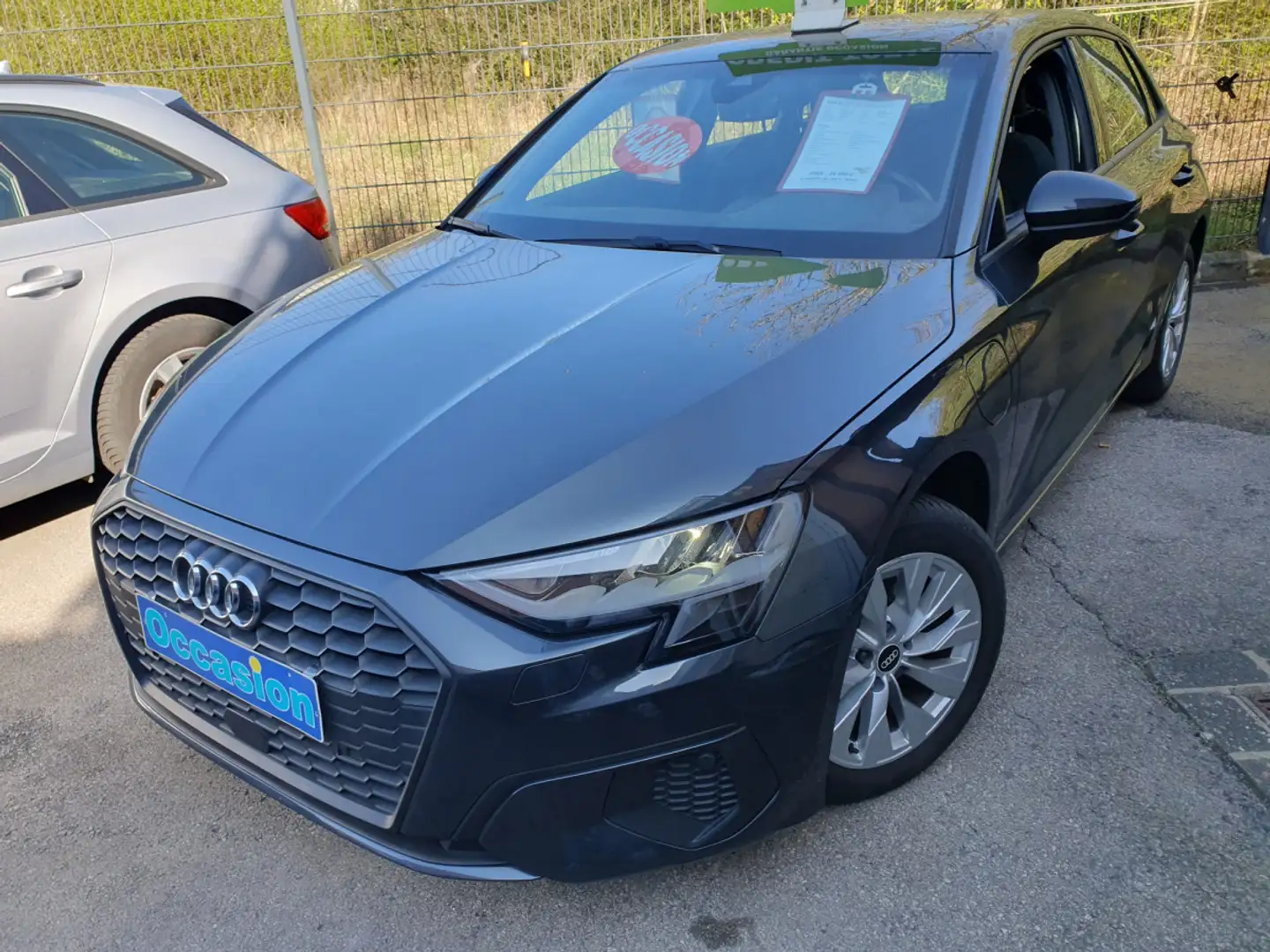 Audi A3 40TFSIe Hybride 204CV Gris - 1