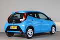 Toyota Aygo 1.0 VVT-i x-play - NL- Auto!! Apple I Camera I Air Blau - thumbnail 2