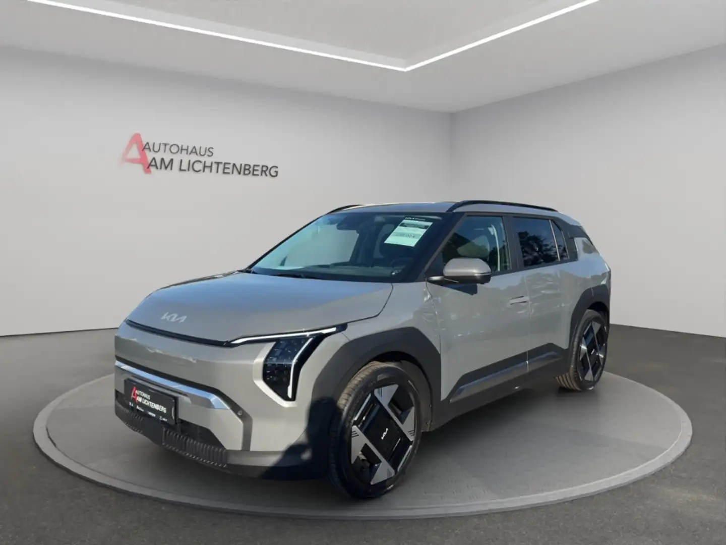 Kia EV3 EARTH 81,4 KWH LED+NAVI+WP+KAMERA+ACC+KEYLESS Gris - 1