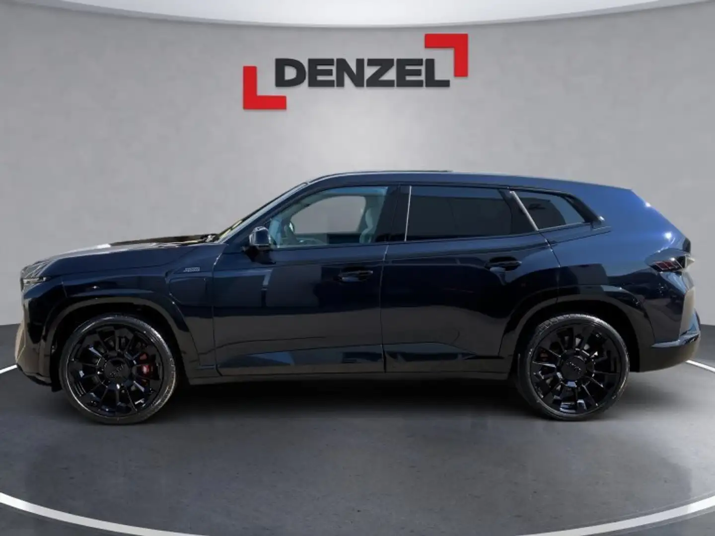 BMW XM 50e G09 Schwarz - 2