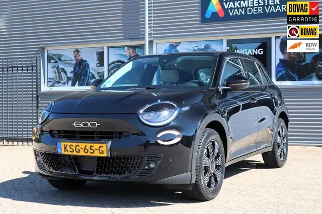 Fiat 600 1.2 Hybrid Urban