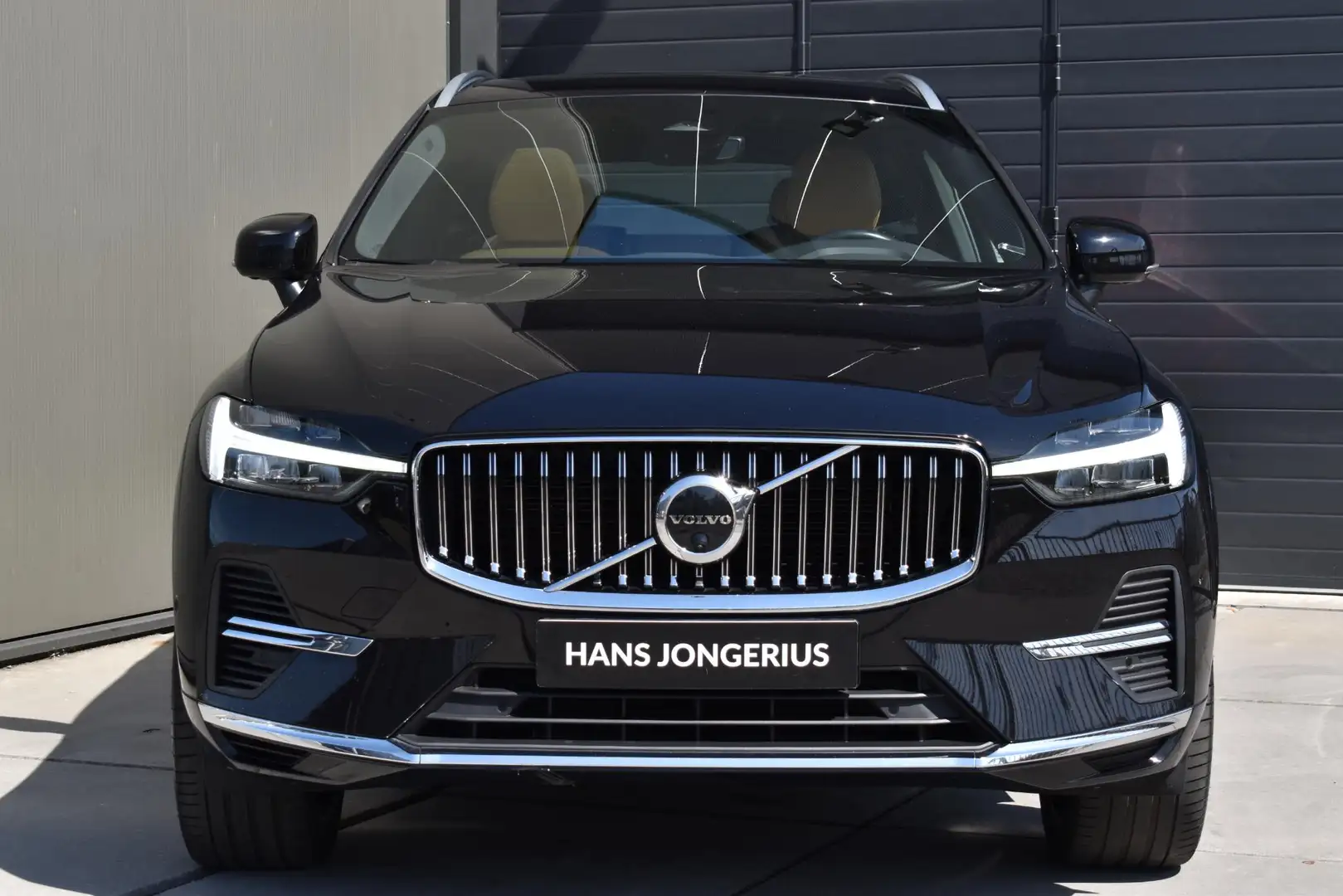 Volvo XC60 2.0 T6 Plug-in hybrid AWD Plus Bright | TREKHAAK | Zwart - 2