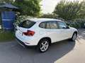 BMW X1 20d xDrive Aut. PDC Sitzheizung Klima SR+WR 1.Bes Weiß - thumbnail 3