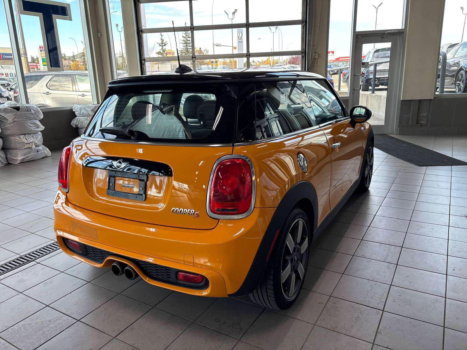 2017 MINI 3 Door