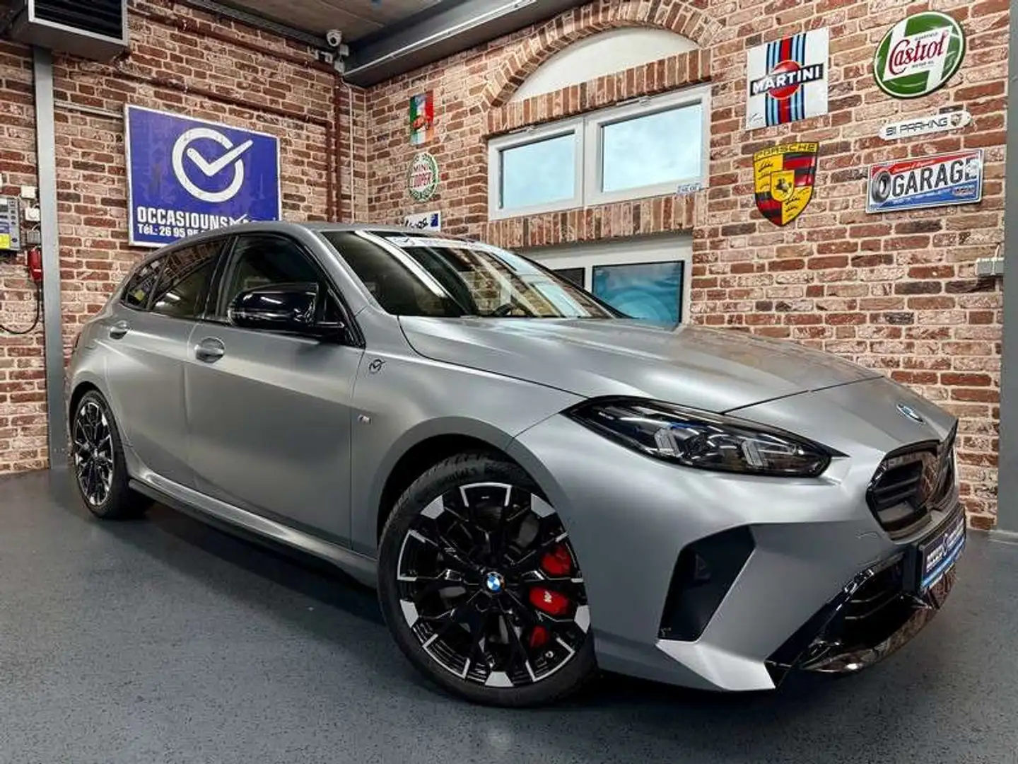 BMW 135 M135iA 2.0 301cv Auto xDrive M-SPORT PRO (New Mod Gris - 1