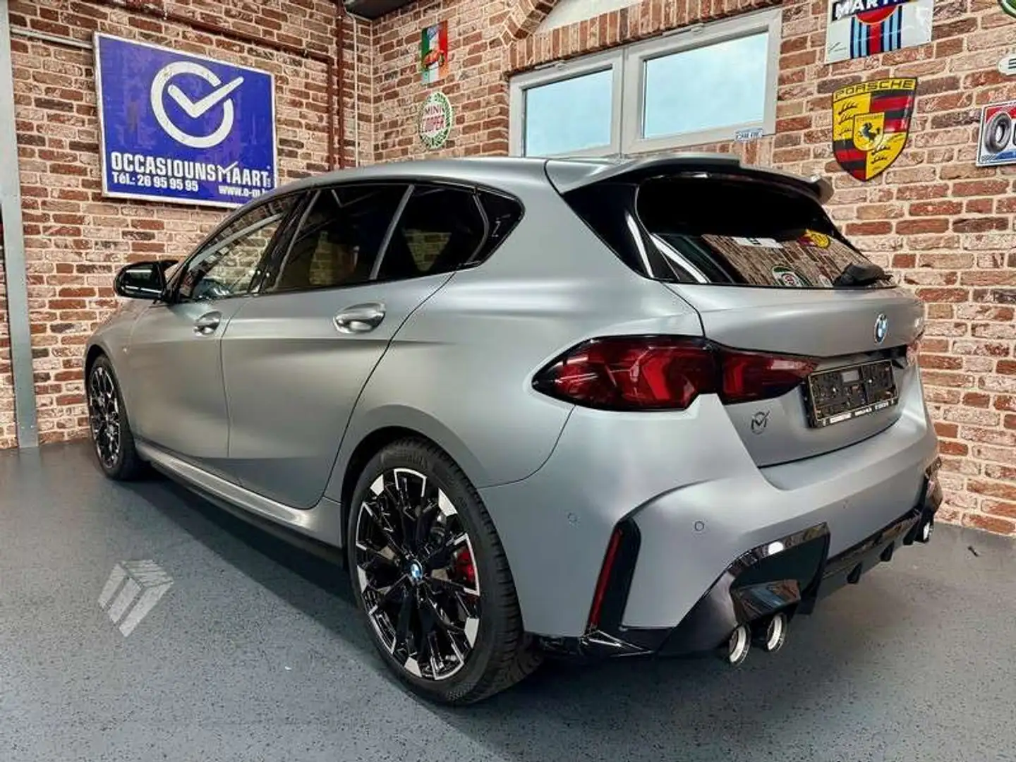 BMW 135 M135iA 2.0 301cv Auto xDrive M-SPORT PRO (New Mod Gris - 2