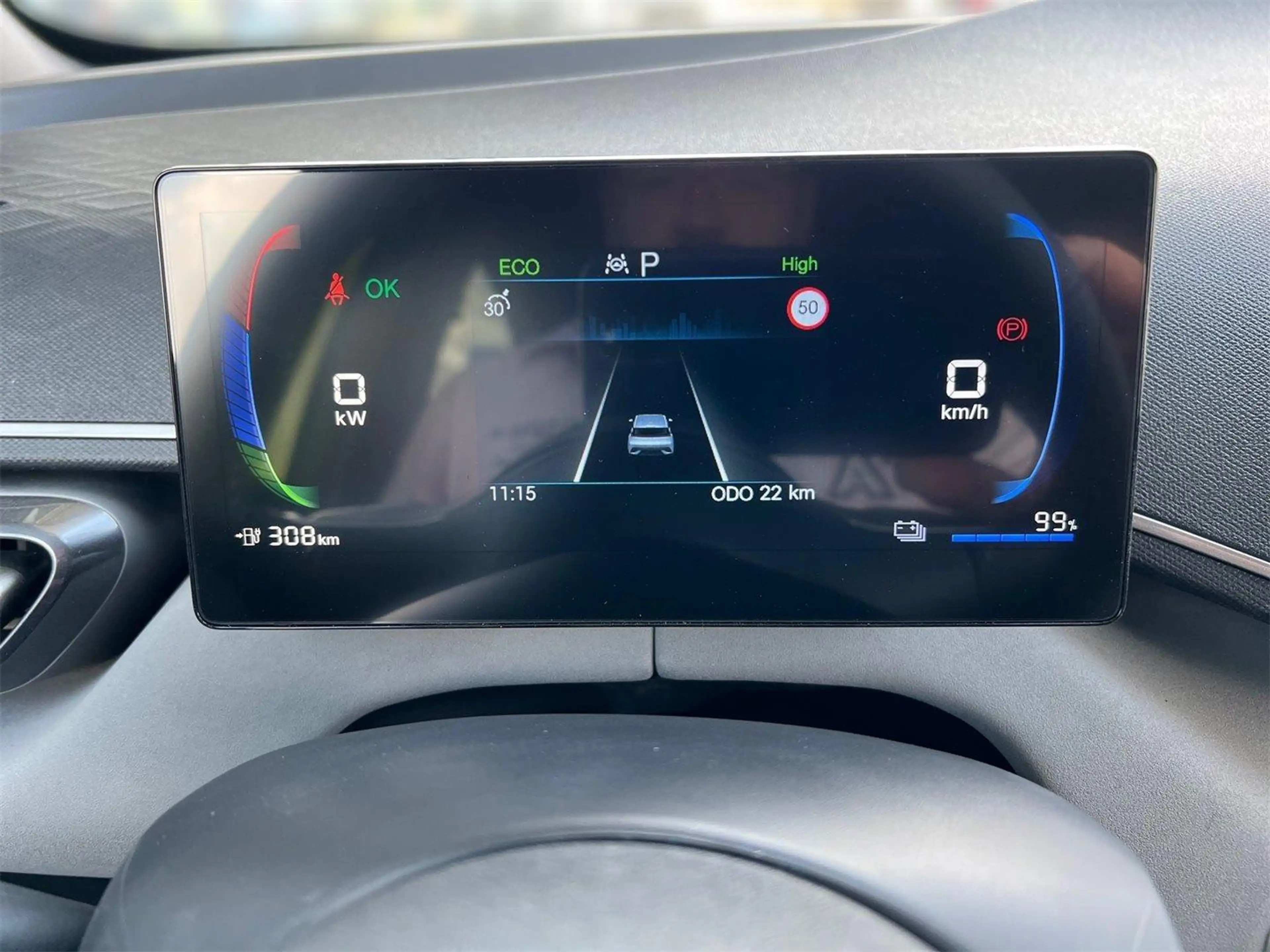 BYD Dolphin Surf Boost — photo 5