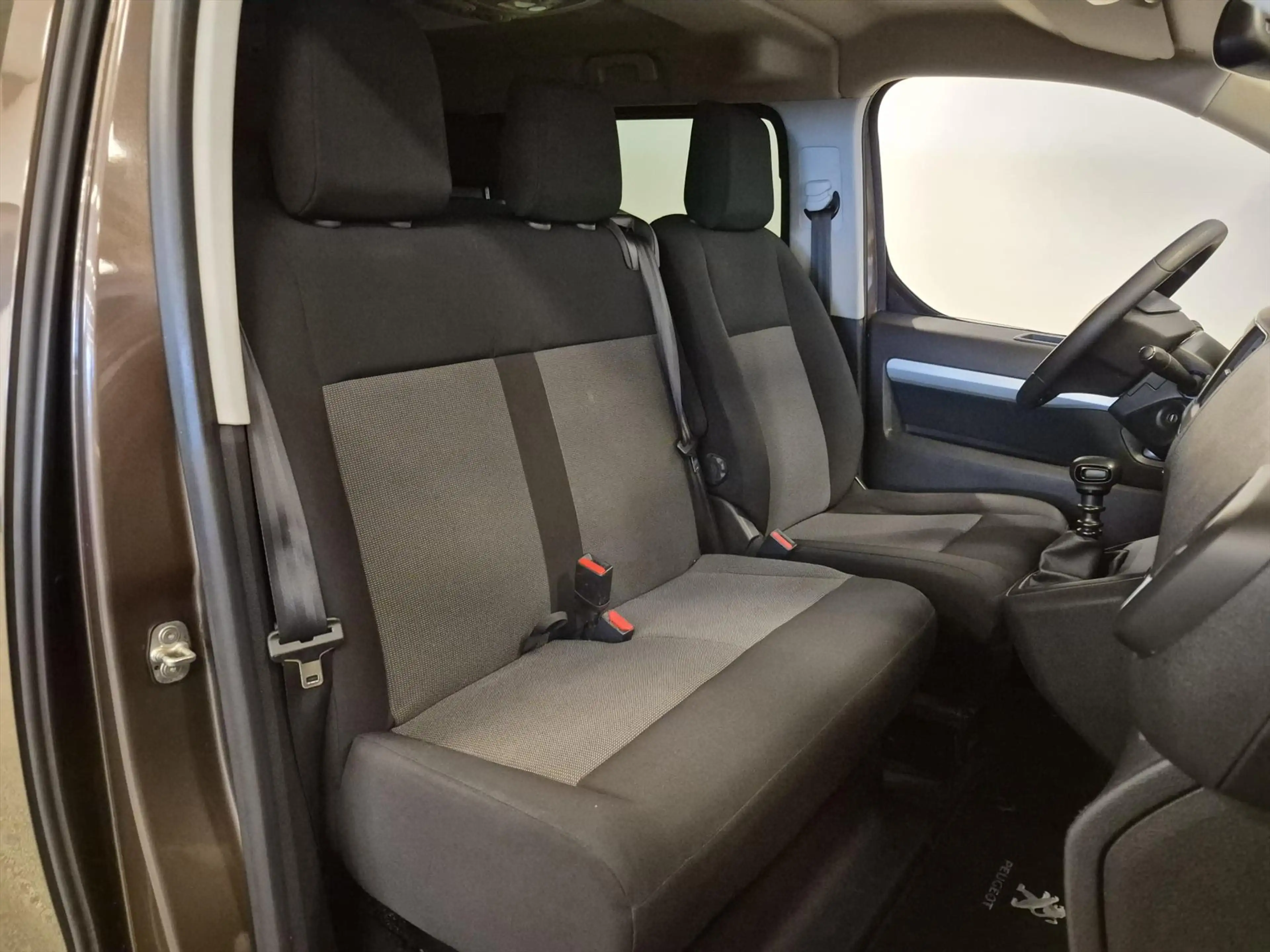 Peugeot Expert L3H1 Rolstoelbus 5+1 XXL-Ombouw 150cm bodemverlagi — photo 18