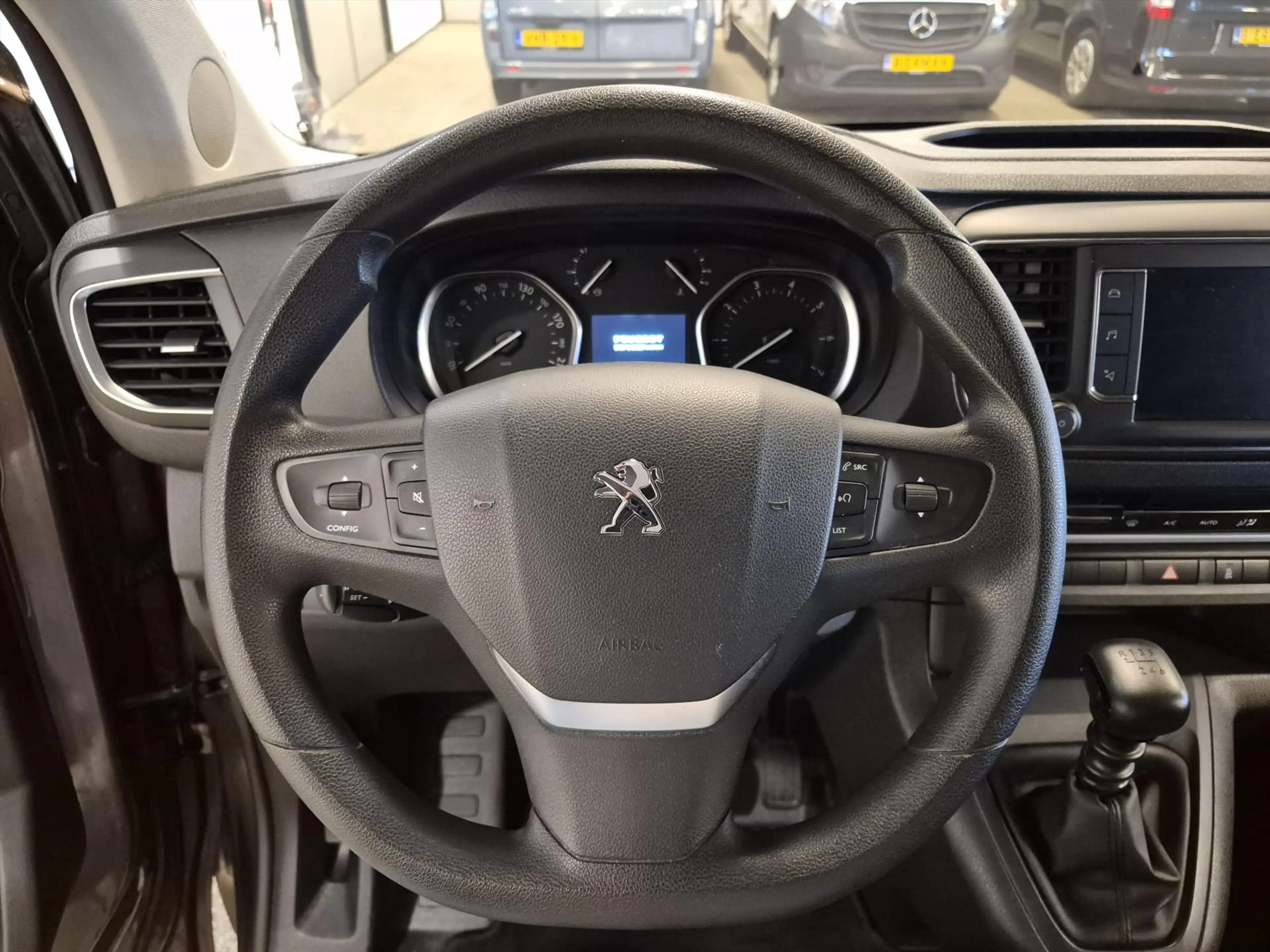 Peugeot Expert L3H1 Rolstoelbus 5+1 XXL-Ombouw 150cm bodemverlagi — photo 21