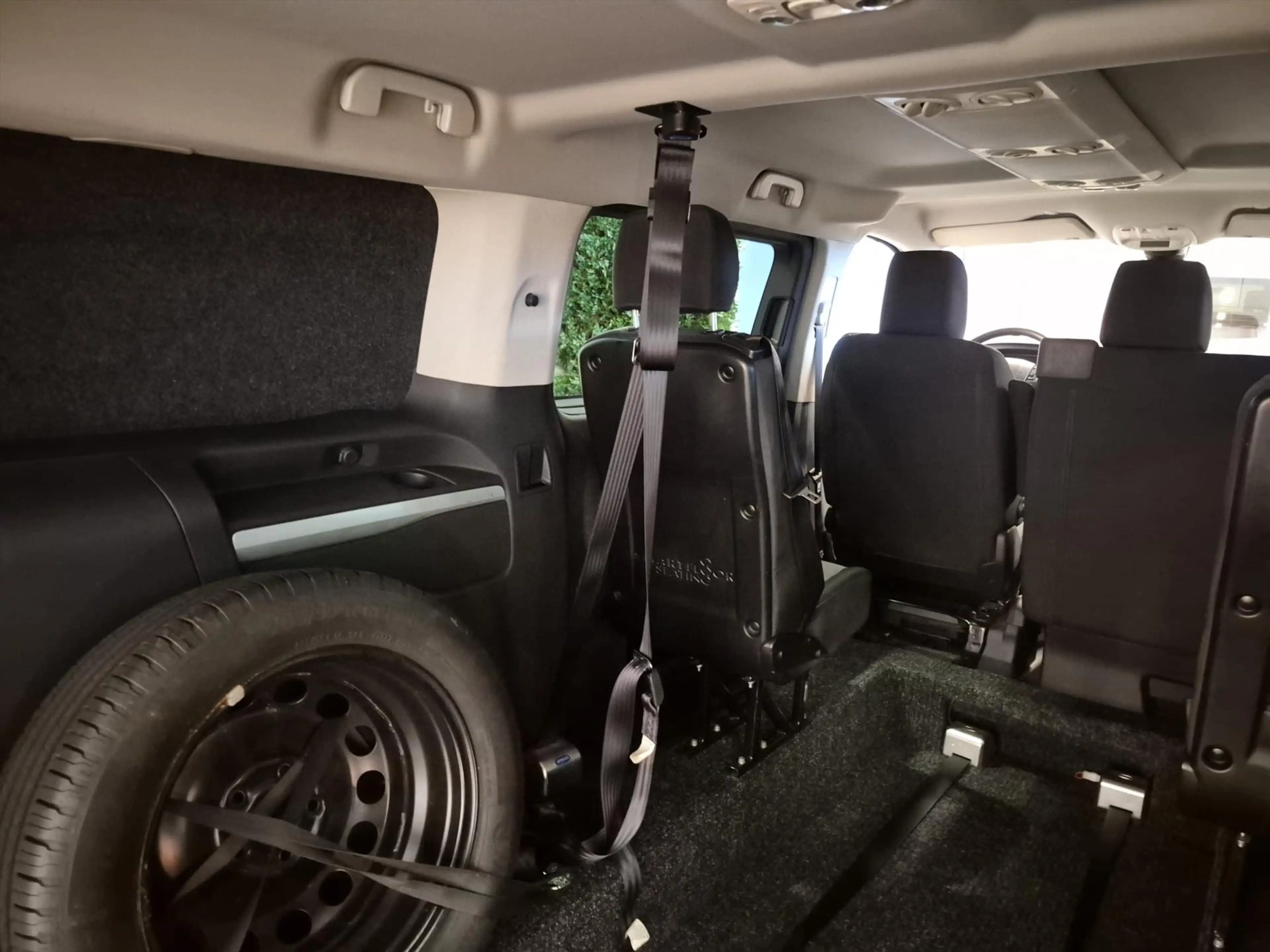 Peugeot Expert L3H1 Rolstoelbus 5+1 XXL-Ombouw 150cm bodemverlagi — photo 11