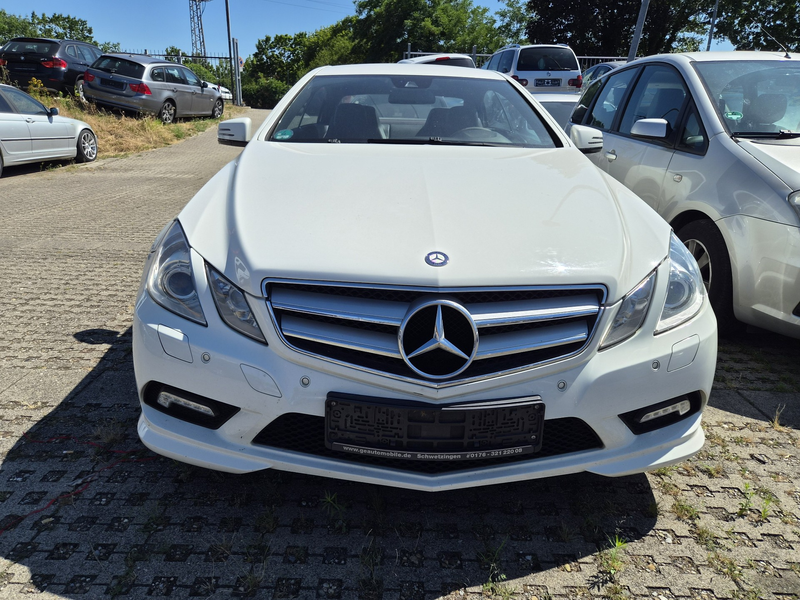 Mercedes-Benz E 200 E 200 CGI BlueEfficiency Sport-Paket AMG-Line — photo 2