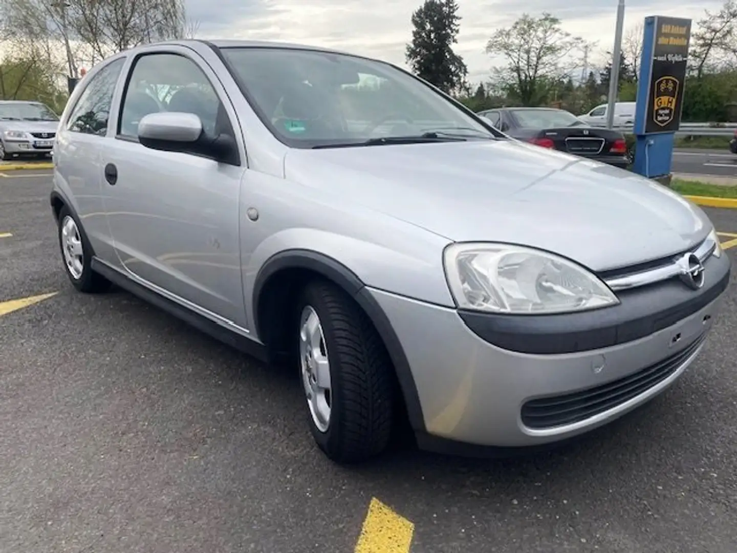 Opel Corsa 1.2 16V Elegance Silber - 1